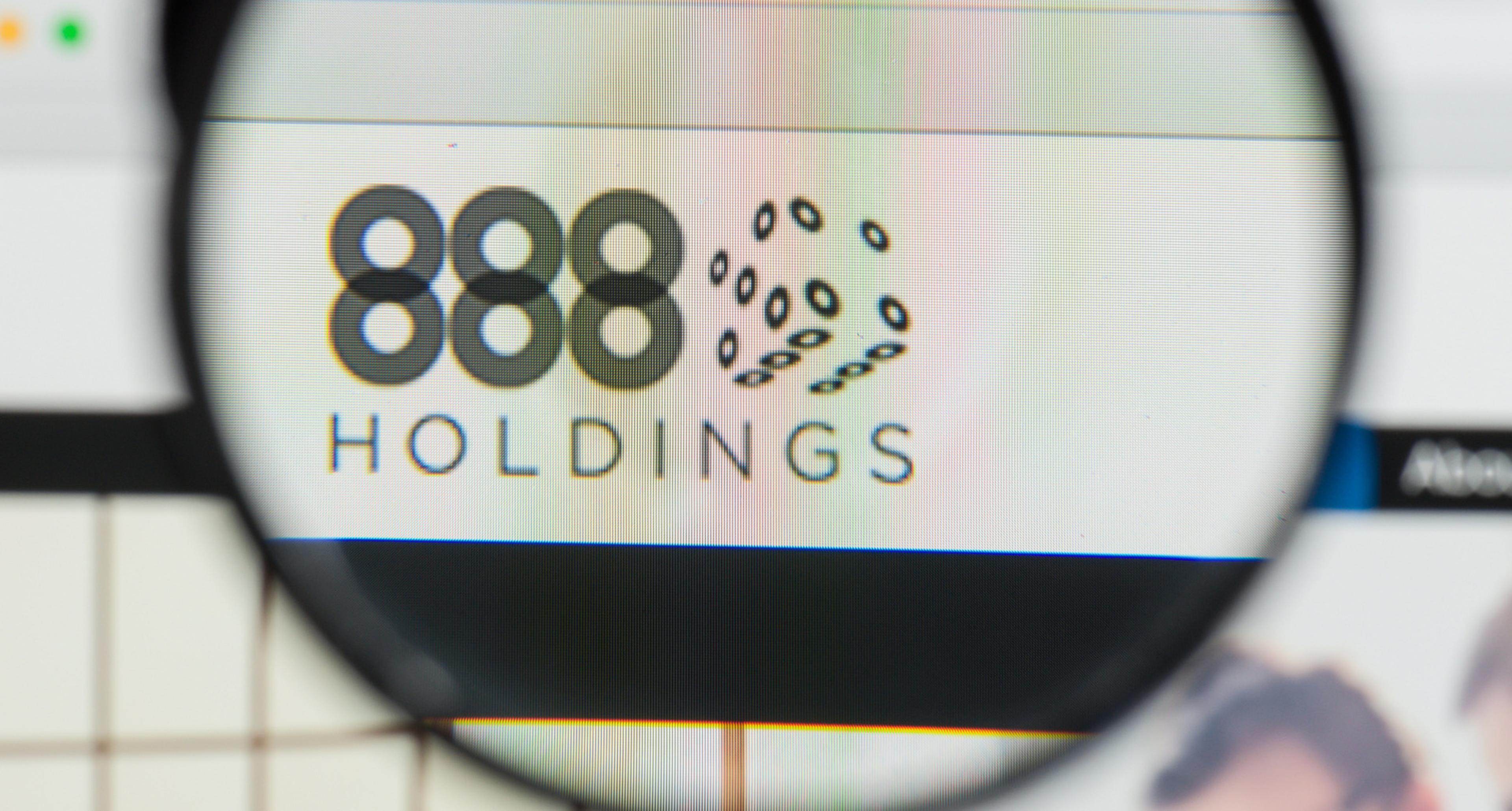 888poker Launches as Alberta's First Licensed Poker Room
