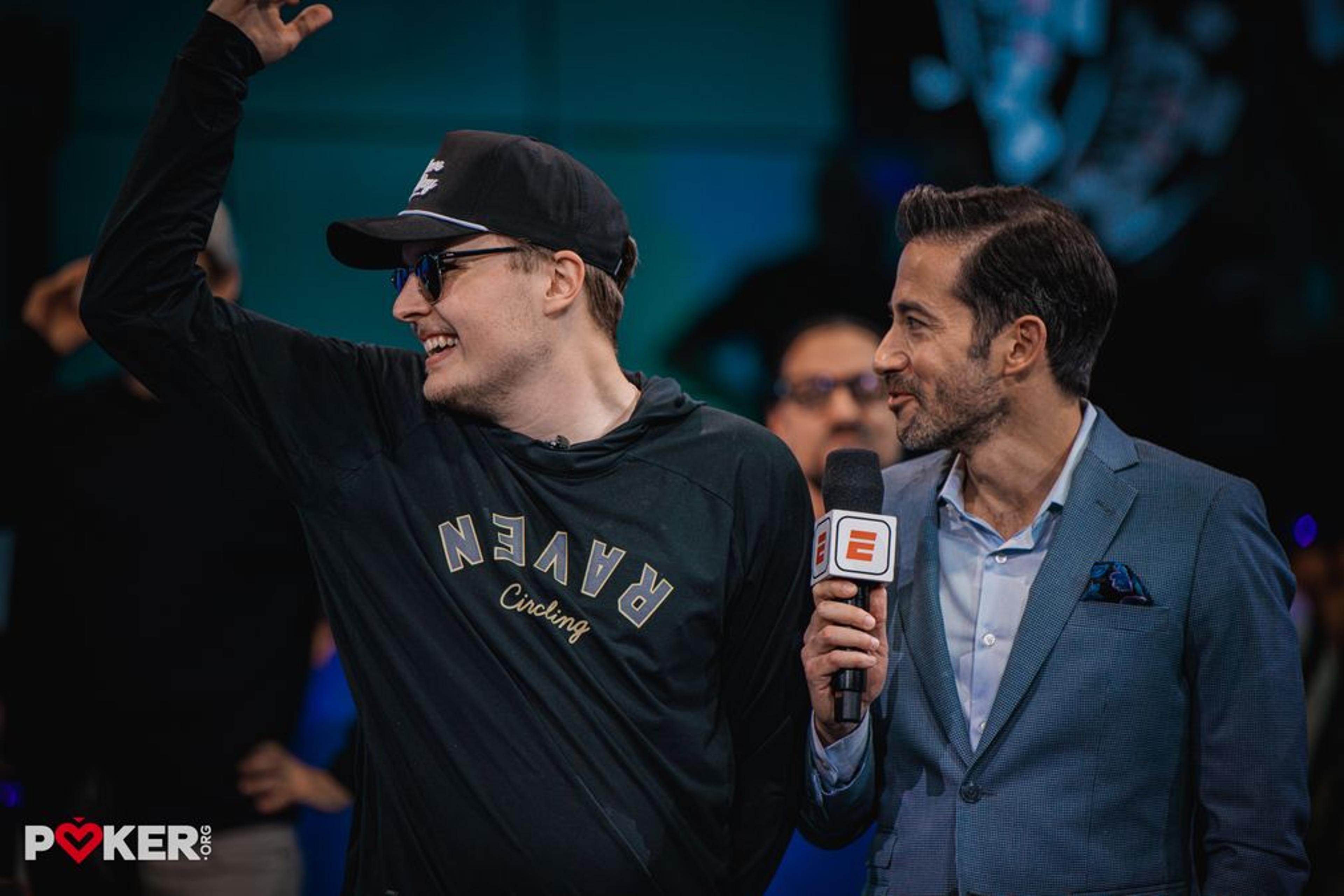 Jumalon Leads WSOP Main Event Final Table After Day 7 Rally