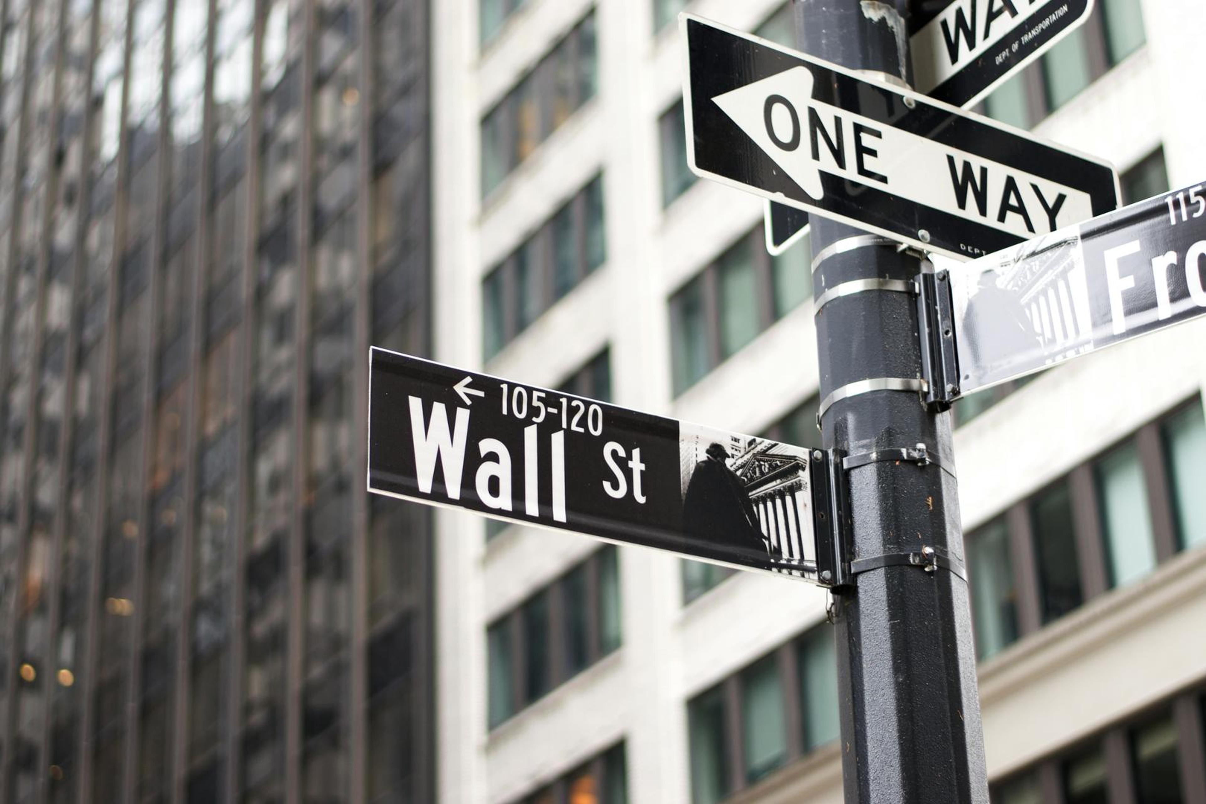 SEC Delay Knocks Tokenization Stocks Lower